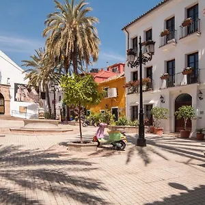  Apartment Away From Spain